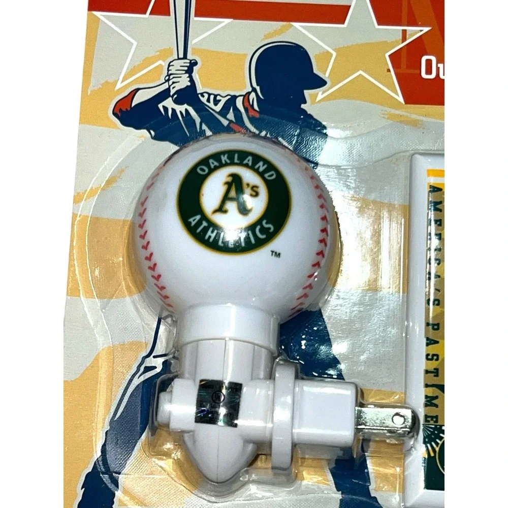 OAKLAND ATHLETICS MLB Team Logo Night light and outlet Cover Combo‎ New